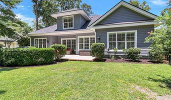7 Greenwood Dr, Bluffton, SC 29910