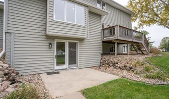 1110 Sandalwood Ct SW, Altoona, IA 50009