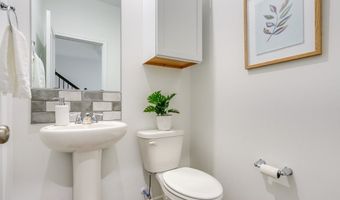 855-2 Dipper Ln, Aurora, OH 44202