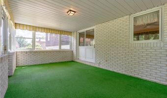 4741 Laburnum Dr, Akron, OH 44319