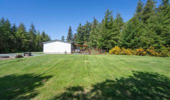 87477 Jean Dr, Bandon, OR 97411
