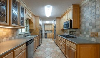 4559 Collins Ave, Acworth, GA 30101