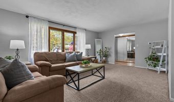 3300 N RANKIN St, Appleton, WI 54911