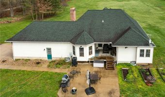 12488 Baumhart Rd, Amherst, OH 44001