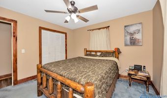 215 Dusty Dr SW, Arab, AL 35016