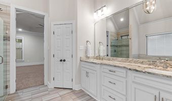 140 St Andrews Ln, Benton, LA 71006