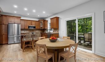 4936 W Village Trl SE, Ada, MI 49301