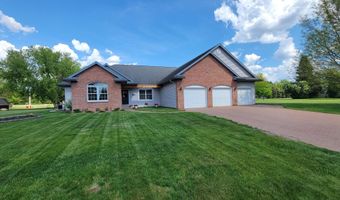 635 LAURISA Ln, Antigo, WI 54409