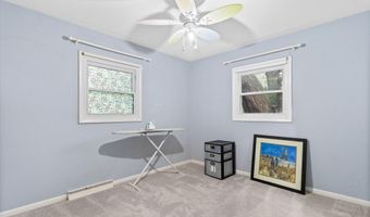 1015 N Maple Rd, Ann Arbor, MI 48103