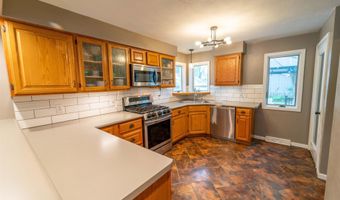 1314 W PINE St, Appleton, WI 54914