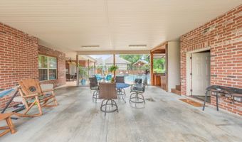 2073-2075 Main Hwy, Arnaudville, LA 70512