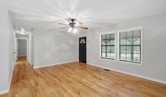 736 Wolfskin Rd, Arnoldsville, GA 30619