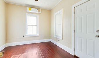 801 Godchaux St, Abbeville, LA 70510