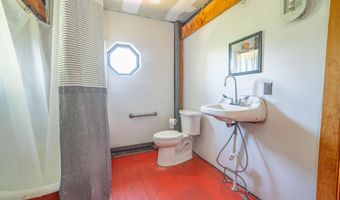 416 Lincolnville Ave, Belfast, ME 04915