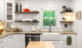1744 Blossom Ln, Austell, GA 30168