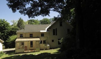 25 Charles St, Belfast, ME 04915