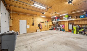 4905 SW 15th St, Des Moines, IA 50315
