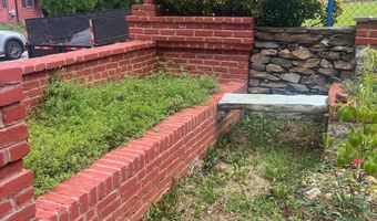5201 VARNUM St, Bladensburg, MD 20710