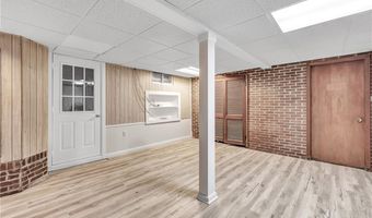 8 Sojo Rd Legal In-Law, Brookfield, CT 06804