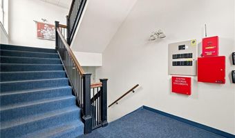 15 Curtis St 101, Cranston, RI 02920