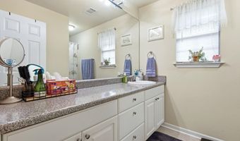 15484 Walnut Gln, Alexander, AR 72202