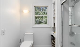 19 Cassandra Ln, North Kingstown, RI 02852