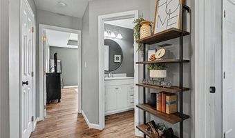 709 Flame Way, Baldwin City, KS 66006