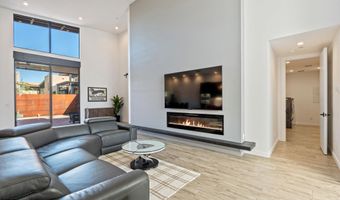 6525 E CAVE CREEK Rd 33, Cave Creek, AZ 85331