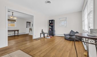 916 Beachwood Blvd, Beachwood, NJ 08722
