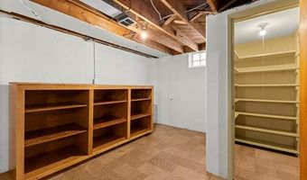 9881 Quandt Ave, Allen Park, MI 48101