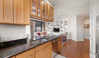 1200 N HARTFORD St 601, Arlington, VA 22201