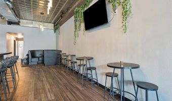 103 E Main St, Anamosa, IA 52205