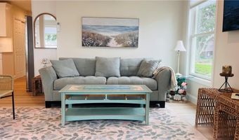 115 Wellington Ave 1, Newport, RI 02840