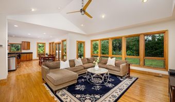 2135 Tuomy Rd, Ann Arbor, MI 48104