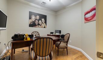 30 Country Squire Dr, Cromwell, CT 06416