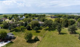 2504 Country Oaks Dr, Atlantic, IA 50022