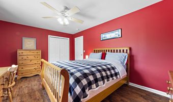 28 Hannah Lee Rd, Barnegat, NJ 08005
