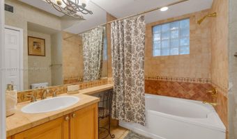 3235 NE 184th St 11103, Aventura, FL 33160