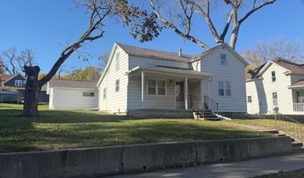704 3rd Ave, Alton, IA 51003
