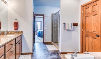 46 W Shore Dr, Arcadia, OK 73007