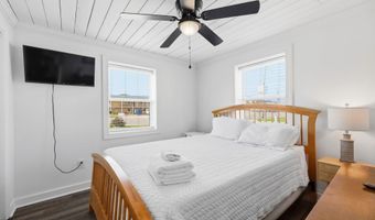 100 E Bogue Sound Dr, Atlantic Beach, NC 28512