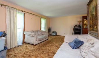 40581 N Sunset Dr, Antioch, IL 60002