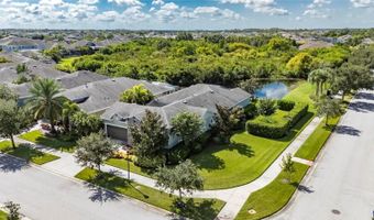 6903 CRESTPOINT Dr, Apollo Beach, FL 33572