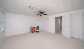 572 Smithfield Rd 8, North Providence, RI 02904