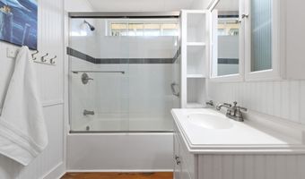 321 State St, Bay St. Louis, MS 39520