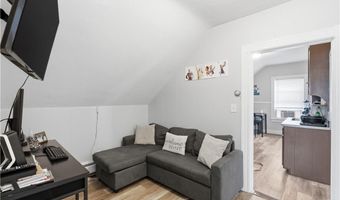 171 Lyon Ave, East Providence, RI 02914