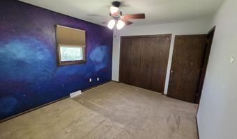 38608 129th St, Aberdeen, SD 57401