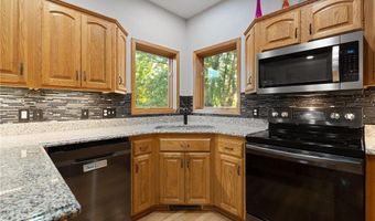 2703 10th Ave SW, Austin, MN 55912