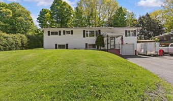 17 Woodland Dr, Barre, VT 05641