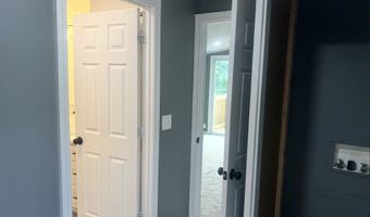 751 Washington St 22, Auburn, MA 01501